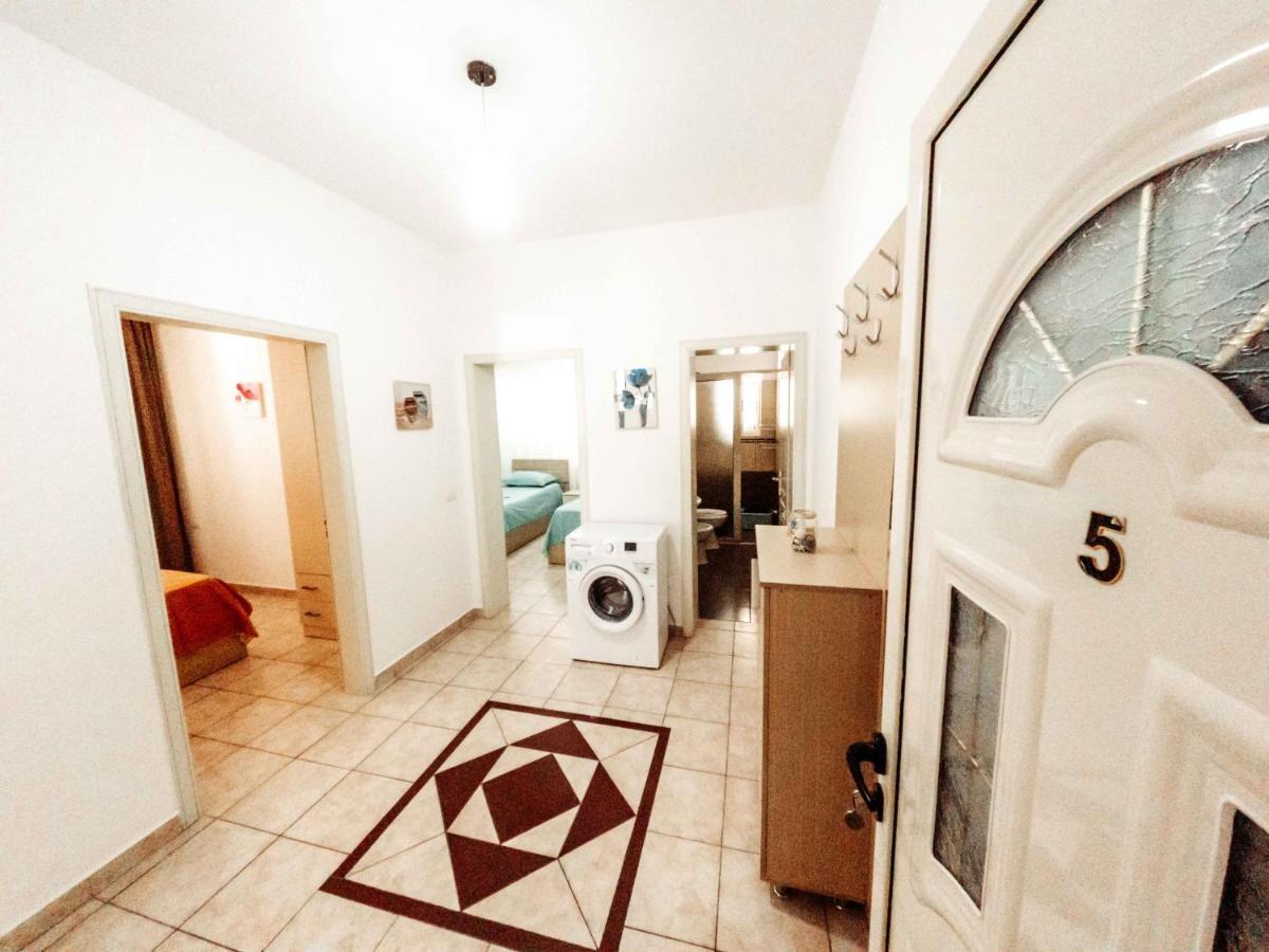 Apartments Vila Pavaci Velipojë Екстериор снимка